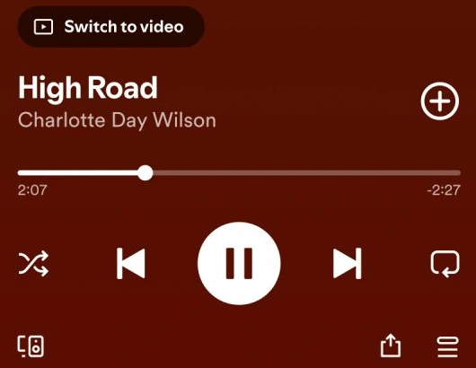 Spotify 2026년 공식 재생 화면 왼쪽 아래의 기기 연결 아이콘 위치